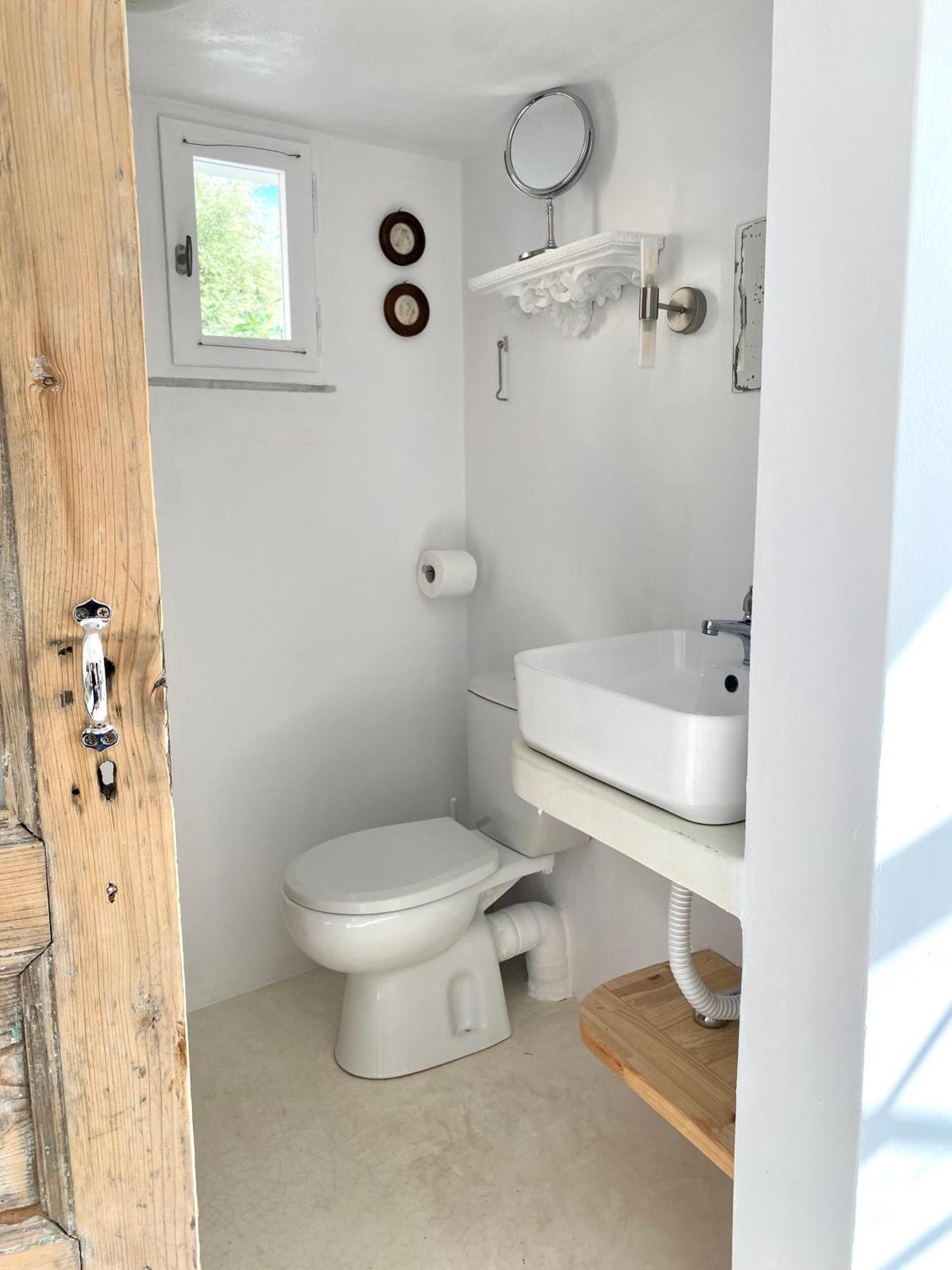 Stylish Vathy Studio With Sea View Ngoại thất bức ảnh