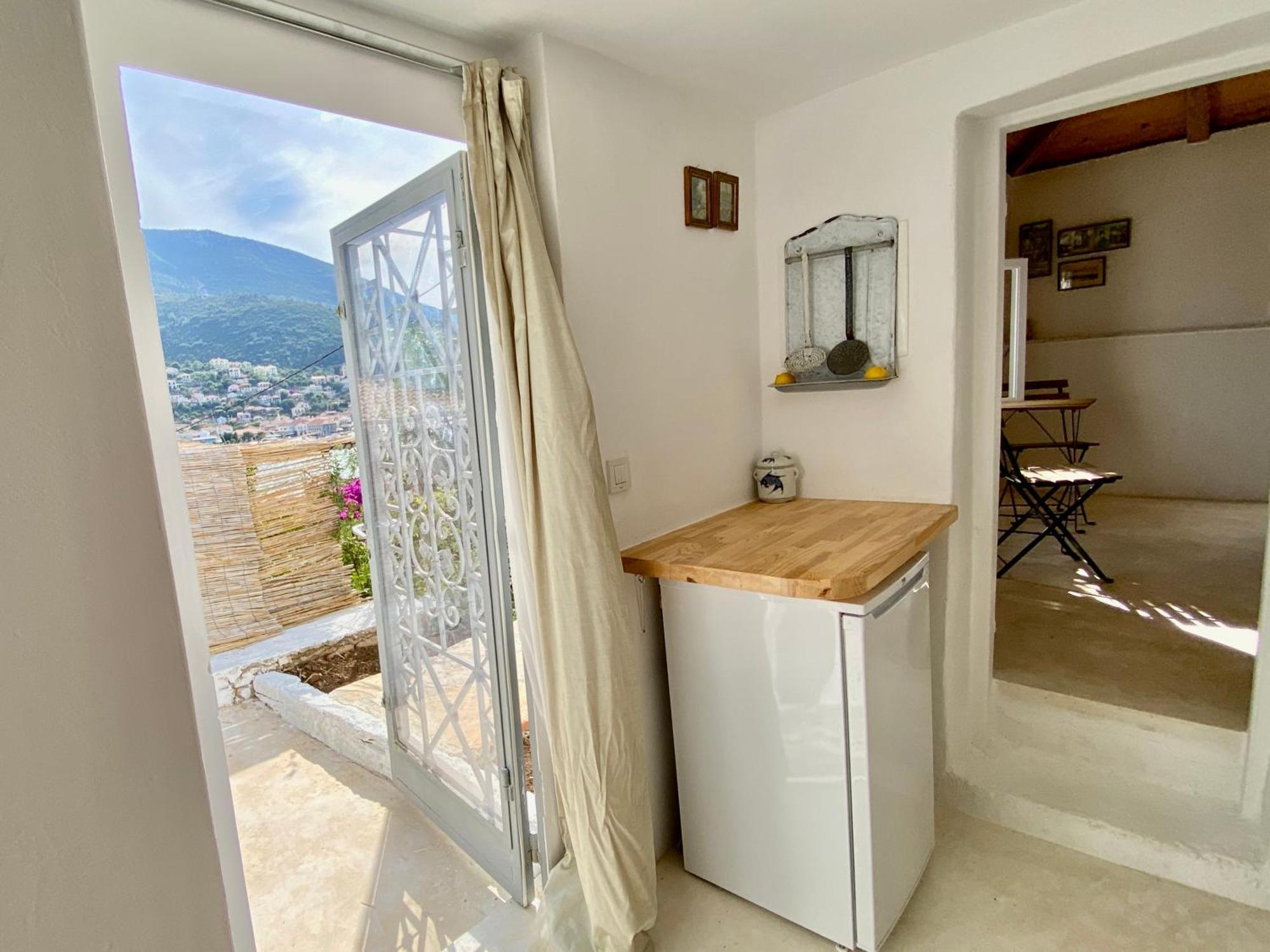 Stylish Vathy Studio With Sea View Ngoại thất bức ảnh